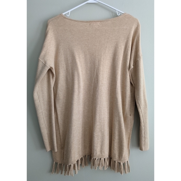 Lilly Pulitzer Ramona Fringe Sweater in Heathered Tan XS - Picture 3 of 8